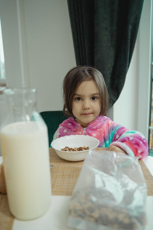 girl breakfast cereal