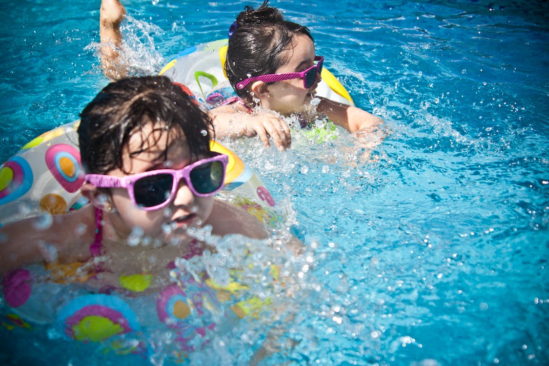 Summer swimming girls