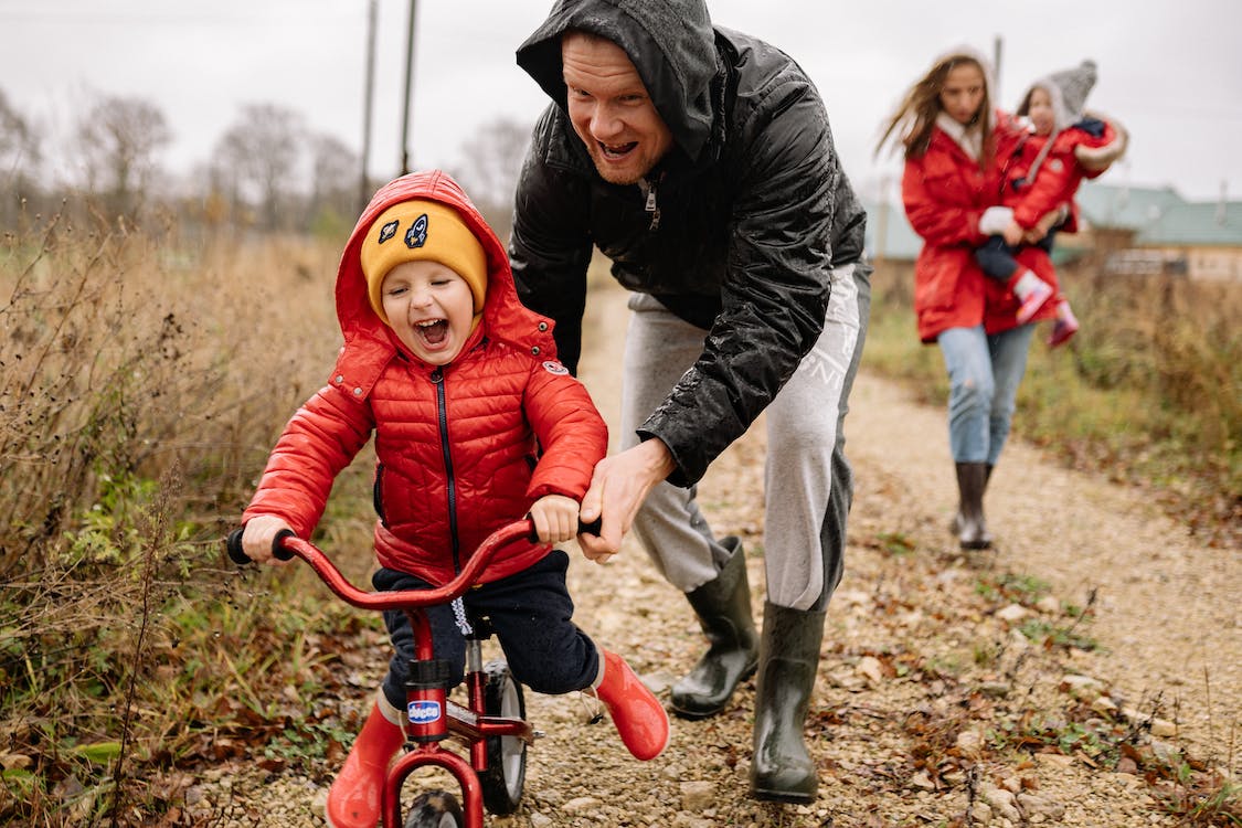 fall family bike